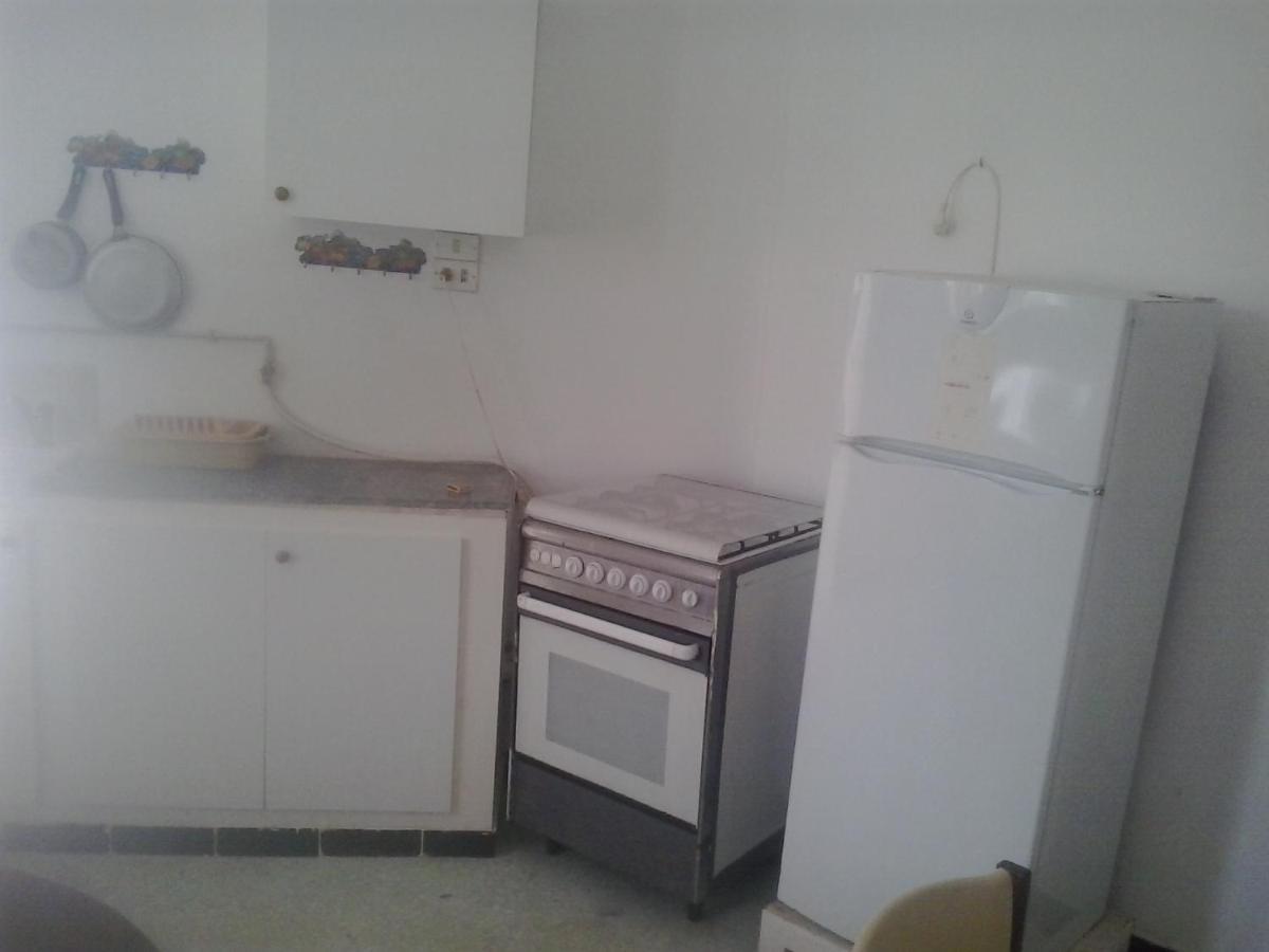 Duplex Pied Dans L'Eau Avec Magnifique Vue Sur Mer Monastir Bagian luar foto